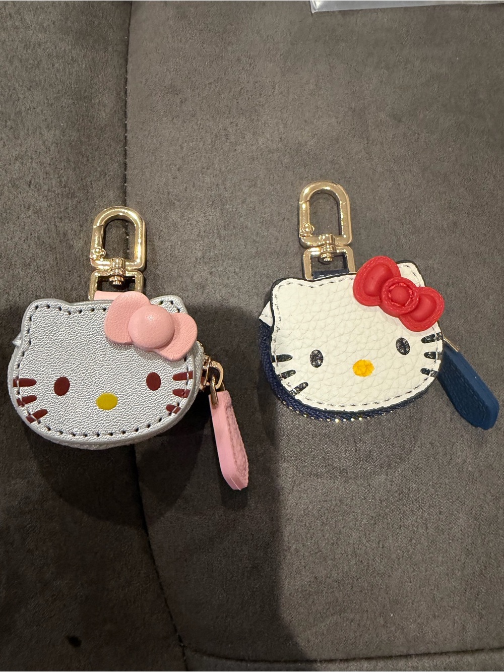 Hello Kitty Dual Cat Keychain Pouch Set in White, Light Pink, Red and Navy